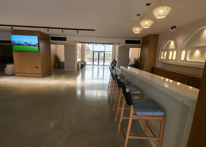 Selena Bay Luxury Sea View 1br Apartment, Private And Pool 3* Gurdaka