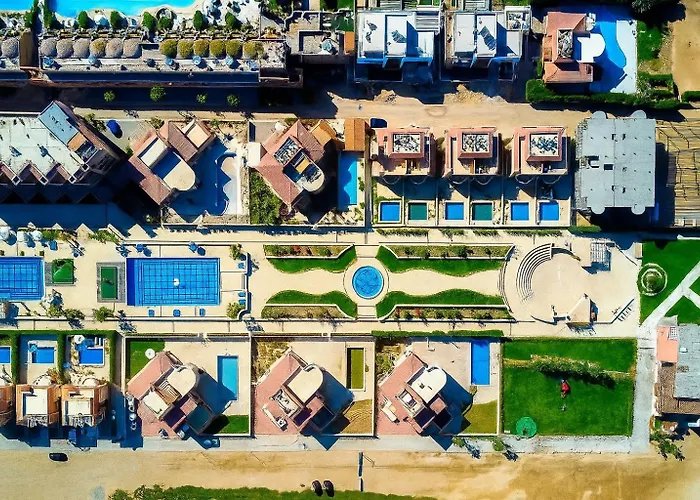 Selena Bay Luxury Sea View 1br Apartment, Private And Pool Apartmanhotel 3*