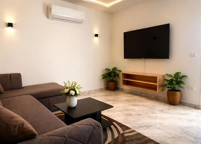 Selena Bay Luxury Sea View 1br Apartment, Private And Pool 3* Gurdaka