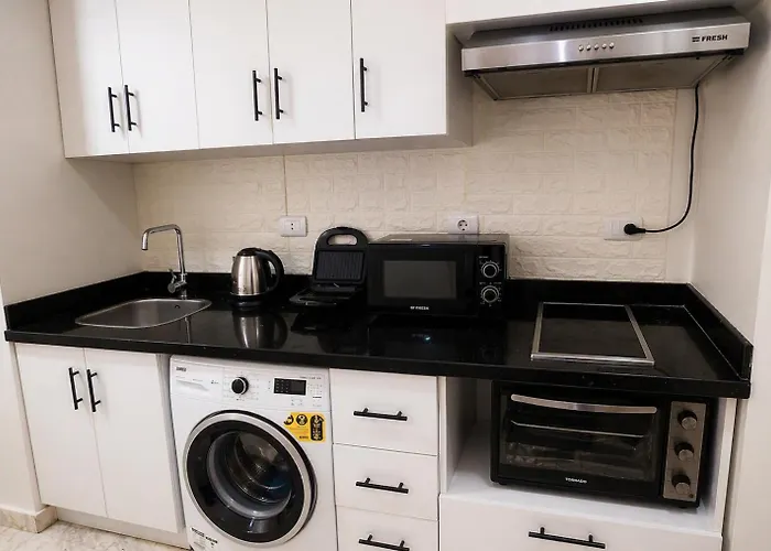 Selena Bay Luxury Sea View 1br Apartment, Private And Pool