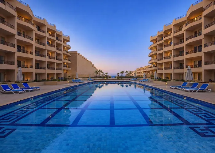 Selena Bay Luxury Sea View 1br Apartment, Private And Pool Apartmanhotel