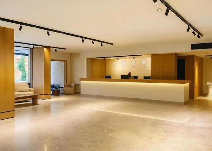 Selena Bay Luxury Sea View 1br Apartment, Private And Pool
