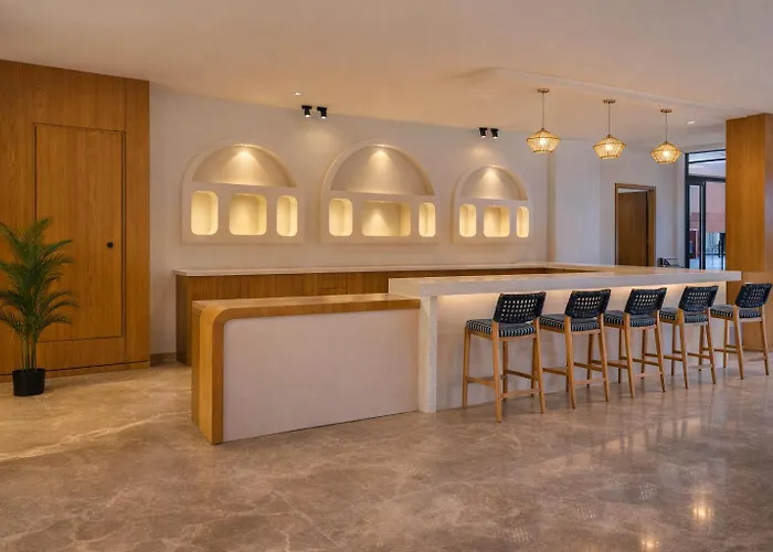 Selena Bay Luxury Sea View 1br Apartment, Private And Pool